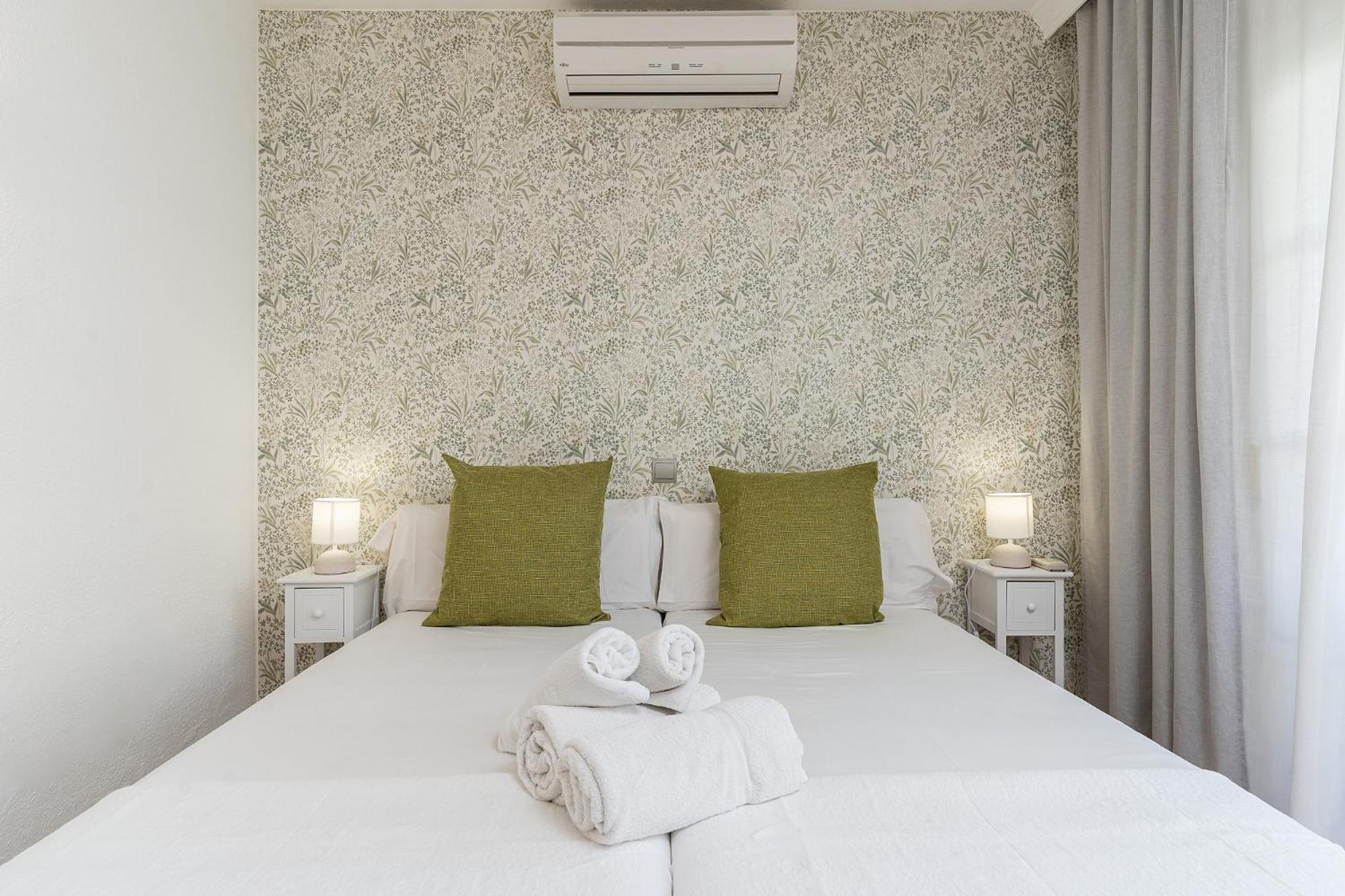 Monko Zanzibar Apartment Беналмадена Екстериор снимка