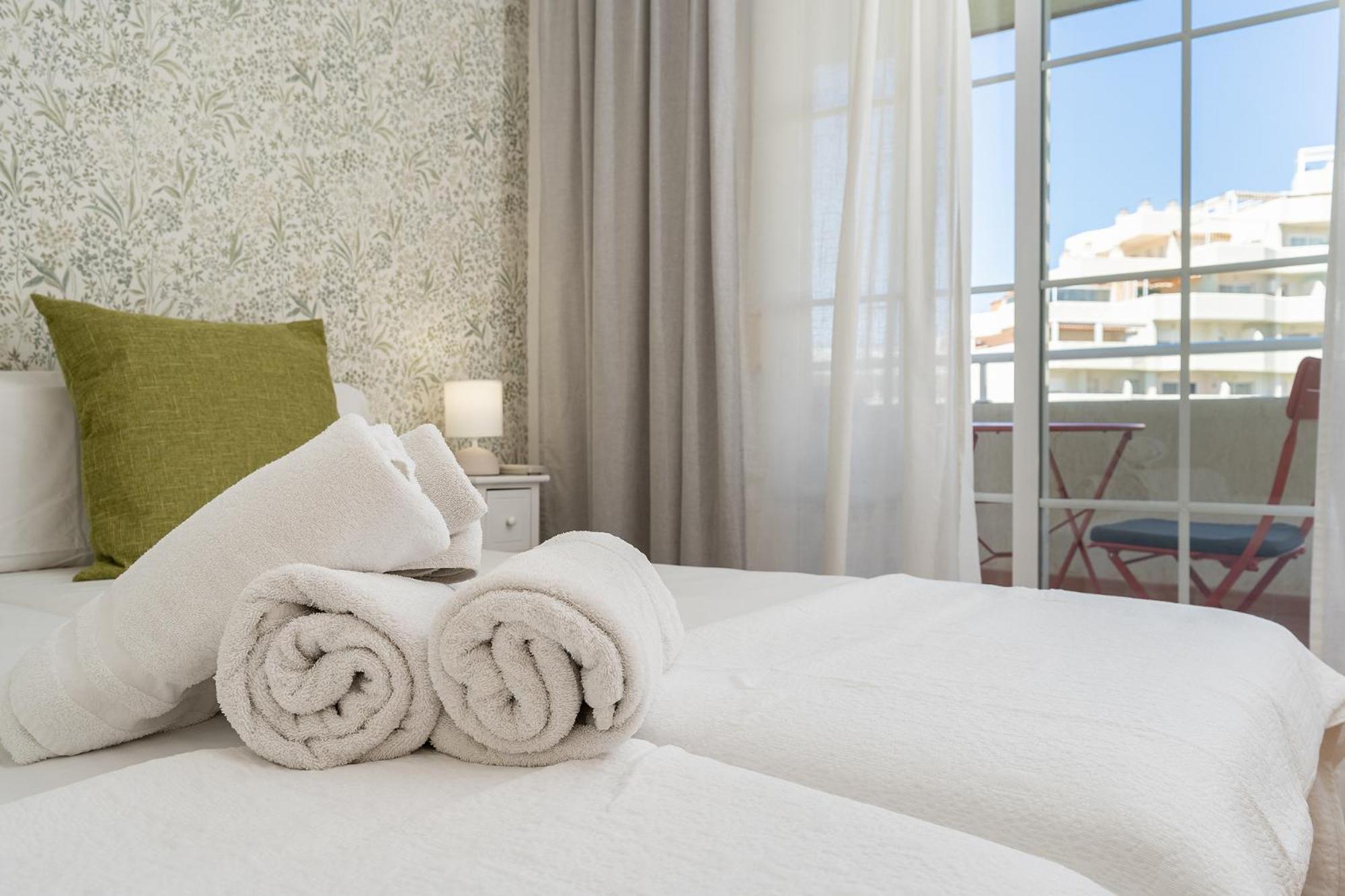 Monko Zanzibar Apartment Беналмадена Екстериор снимка